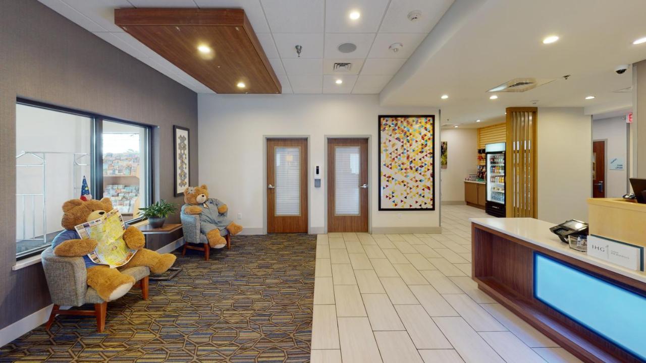 Holiday Inn Express South Burlington By Ihg Zewnętrze zdjęcie